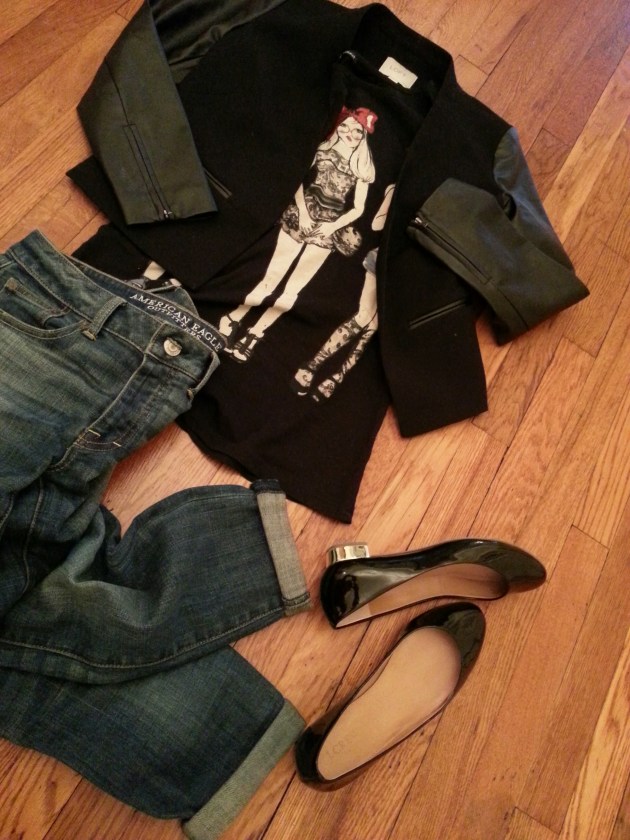 My Style Uniform: Boy Jeans + Graphic Tee + Blazer on miaprimacasa.com 3