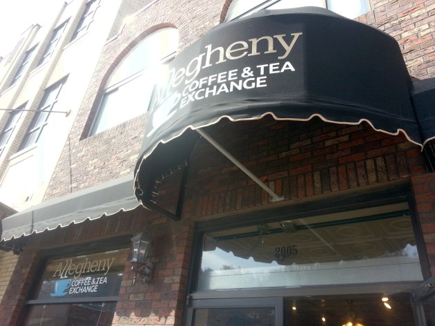 Adventures in Pittsburgh: Vegan Groceries, Coffe, and Art in the Strip District miaprimacasa.com