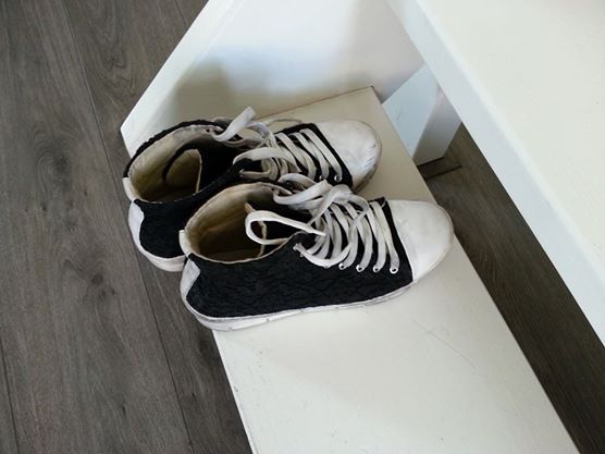 high top sneakers european fashion inspiration