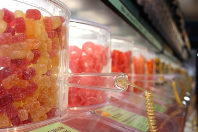 Yummy Dutch Gummies #100DaysofMiaprima